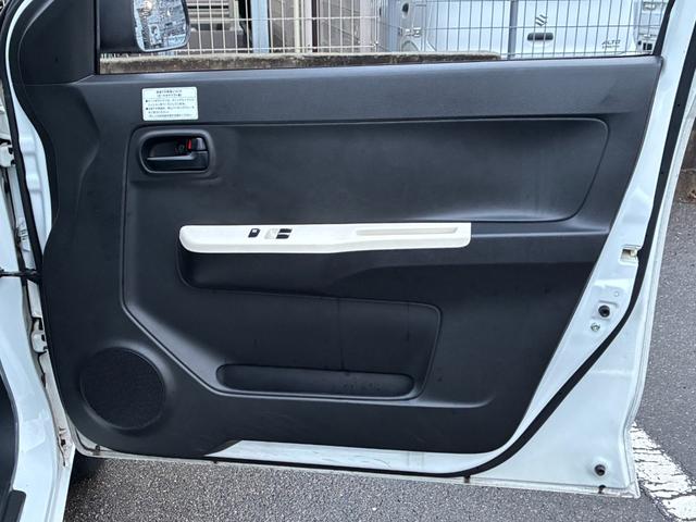 �y�p���[�E�C���h�E�z���R�p���[�E�C���h�E�t���Ă���܂��B���̊J�̓{�^����Ŋy�X�I�K�{�����ł��ˁ�