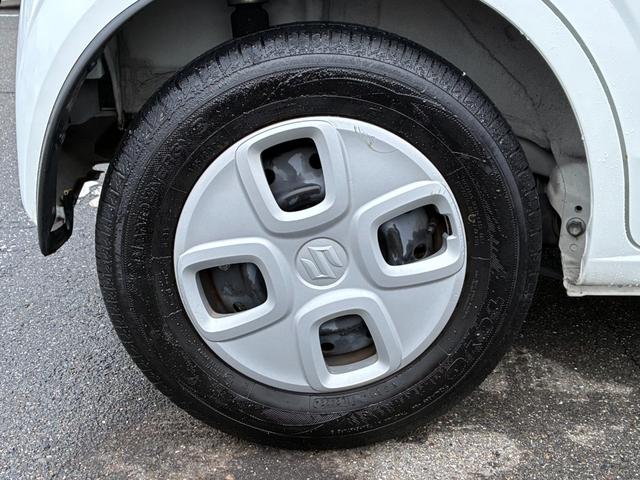 �y�z�C�[���L���b�v�z�Ԃɗǂ������������z�C�[���L���b�v����������Ă��܂��B�e��ЊO�A���~�z�C�[����A�X�^�b�h���X�^�C�����戵�����Ă���܂��B���񂲑��k���������B