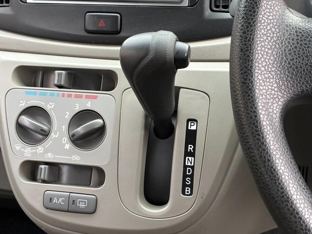 �y�V�t�g���o�[�z�V�t�g���ƂĂ����삵�₷���f�U�C���ɂȂ��Ă���܂��I�^�]����l�̎�����ɍl�������쐫�̍����d�l�ł���