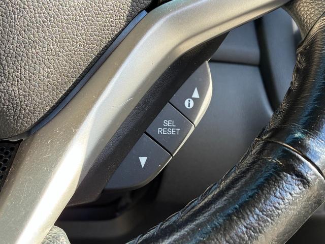 �y�����X�e�A�����O�z��ɂ����������݂ƂĂ��^�]���₷���n���h���ł��􍂋������ɂ��ݏo�Ă���܂���