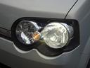 【HIDヘッドライト&フォグランプ】悪天候や夜間の走行も視界良好で安心してお乗りいただけます。従来のハロゲンライトより視認性が驚異的にに異なります。