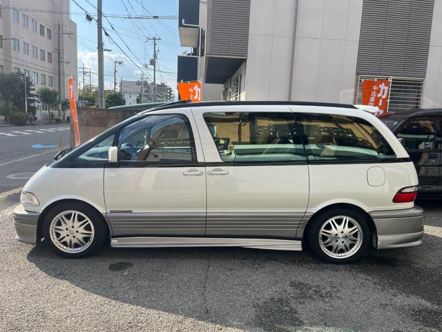 エスティマ Ｇ　７人乗り　ツインムーンルーフ　社外ナビ　フルセグ　バックカメラ　ＵＳＢ接続音楽再生　ＥＴＣ　純正キーレス　社外エアロ（Ｆ　Ｓ　Ｒ）　社外フジツボマフラー　社外１７インチＡＷ　社外ローダウン足回り（4枚目）