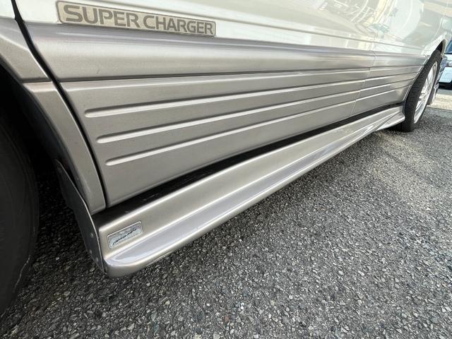 エスティマ Ｇ　７人乗り　ツインムーンルーフ　社外ナビ　フルセグ　バックカメラ　ＵＳＢ接続音楽再生　ＥＴＣ　純正キーレス　社外エアロ（Ｆ　Ｓ　Ｒ）　社外フジツボマフラー　社外１７インチＡＷ　社外ローダウン足回り（15枚目）