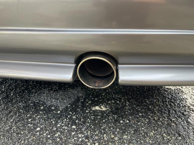 エスティマ Ｇ　７人乗り　ツインムーンルーフ　社外ナビ　フルセグ　バックカメラ　ＵＳＢ接続音楽再生　ＥＴＣ　純正キーレス　社外エアロ（Ｆ　Ｓ　Ｒ）　社外フジツボマフラー　社外１７インチＡＷ　社外ローダウン足回り（22枚目）