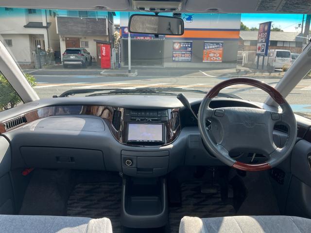 エスティマ Ｇ　７人乗り　ツインムーンルーフ　社外ナビ　フルセグ　バックカメラ　ＵＳＢ接続音楽再生　ＥＴＣ　純正キーレス　社外エアロ（Ｆ　Ｓ　Ｒ）　社外フジツボマフラー　社外１７インチＡＷ　社外ローダウン足回り（24枚目）