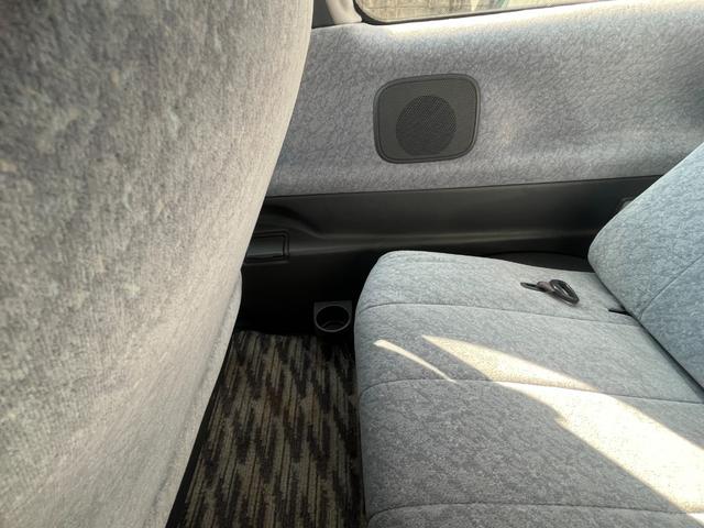 エスティマ Ｇ　７人乗り　ツインムーンルーフ　社外ナビ　フルセグ　バックカメラ　ＵＳＢ接続音楽再生　ＥＴＣ　純正キーレス　社外エアロ（Ｆ　Ｓ　Ｒ）　社外フジツボマフラー　社外１７インチＡＷ　社外ローダウン足回り（39枚目）