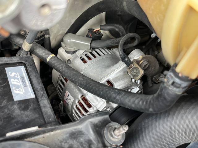 エスティマ Ｇ　７人乗り　ツインムーンルーフ　社外ナビ　フルセグ　バックカメラ　ＵＳＢ接続音楽再生　ＥＴＣ　純正キーレス　社外エアロ（Ｆ　Ｓ　Ｒ）　社外フジツボマフラー　社外１７インチＡＷ　社外ローダウン足回り（60枚目）