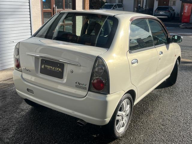 オプティ ビークスＳ　ワンオーナー　禁煙車　５ＭＴ　ターボ　後期最終型　Ｈ１７年からＲ５年車検整備記録簿あり　純正キーレスリモコン　ブルーリフレクターヘッドランプ　メッキアウターハンドル　純正１４インチアルミ（7枚目）