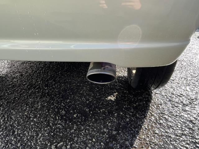 オプティ ビークスＳ　ワンオーナー　禁煙車　５ＭＴ　ターボ　後期最終型　Ｈ１７年からＲ５年車検整備記録簿あり　純正キーレスリモコン　ブルーリフレクターヘッドランプ　メッキアウターハンドル　純正１４インチアルミ（11枚目）