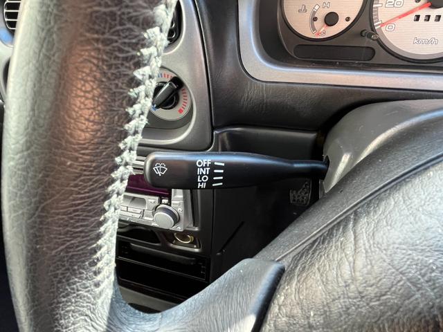 オプティ ビークスＳ　ワンオーナー　禁煙車　５ＭＴ　ターボ　後期最終型　Ｈ１７年からＲ５年車検整備記録簿あり　純正キーレスリモコン　ブルーリフレクターヘッドランプ　メッキアウターハンドル　純正１４インチアルミ（24枚目）