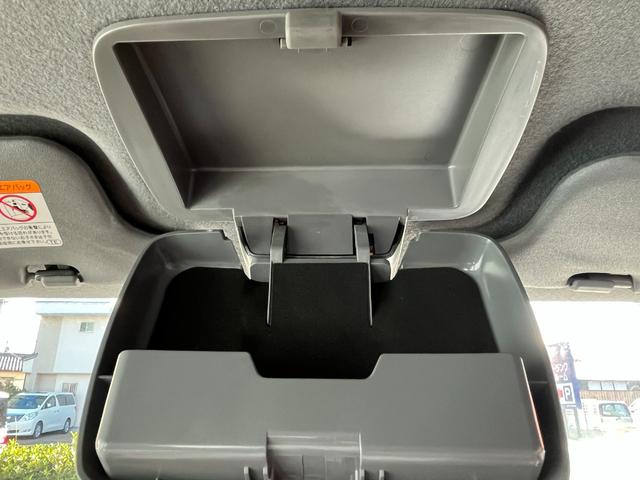 オプティ ビークスＳ　ワンオーナー　禁煙車　５ＭＴ　ターボ　後期最終型　Ｈ１７年からＲ５年車検整備記録簿あり　純正キーレスリモコン　ブルーリフレクターヘッドランプ　メッキアウターハンドル　純正１４インチアルミ（31枚目）