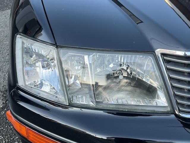 セルシオ Ａ仕様　２０２ブラック　バネサス車両（ＲＳＲダウンサス）　マルチレス　レオンハルト１９インチアルミ　純正キーレス　モケットシート　パワーシート　オートライト（9枚目）