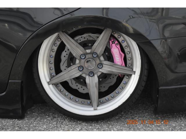 クラウン アスリートＧ－Ｔ　革　ＳＲ　マルチ　走行４９０００キロ　車検受け渡し　イデアルエアサス＆ブレーキシステムＦ８ポットＲ６ポット　レオンハルト２０インチアルミ　Ｆリップ社外　サイドモデリスタ　Ｒモデリスタ　ヘッドライト加工（16枚目）