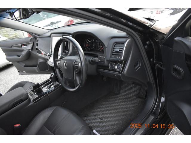 クラウン アスリートＧ－Ｔ　革　ＳＲ　マルチ　走行４９０００キロ　車検受け渡し　イデアルエアサス＆ブレーキシステムＦ８ポットＲ６ポット　レオンハルト２０インチアルミ　Ｆリップ社外　サイドモデリスタ　Ｒモデリスタ　ヘッドライト加工（28枚目）