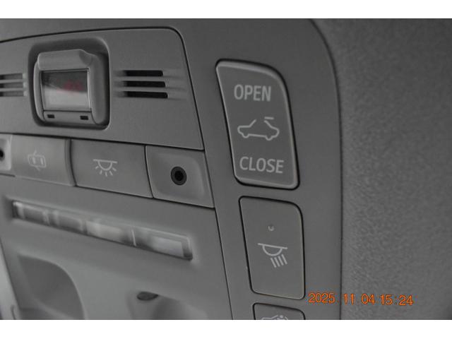 クラウン アスリートＧ－Ｔ　革　ＳＲ　マルチ　走行４９０００キロ　車検受け渡し　イデアルエアサス＆ブレーキシステムＦ８ポットＲ６ポット　レオンハルト２０インチアルミ　Ｆリップ社外　サイドモデリスタ　Ｒモデリスタ　ヘッドライト加工（33枚目）