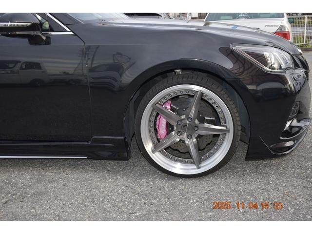 クラウン アスリートＧ－Ｔ　革　ＳＲ　マルチ　走行４９０００キロ　車検受け渡し　イデアルエアサス＆ブレーキシステムＦ８ポットＲ６ポット　レオンハルト２０インチアルミ　Ｆリップ社外　サイドモデリスタ　Ｒモデリスタ　ヘッドライト加工（70枚目）