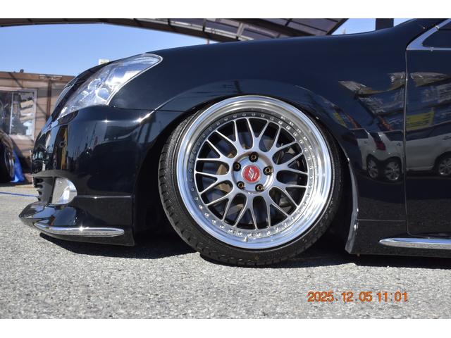 クラウンマジェスタ Gタイプ 革 マルチ プレミアムサンド モデリスタエアロ WORKジスタンス19AW 社外アーム ROAMAIRエアサス(23枚目)