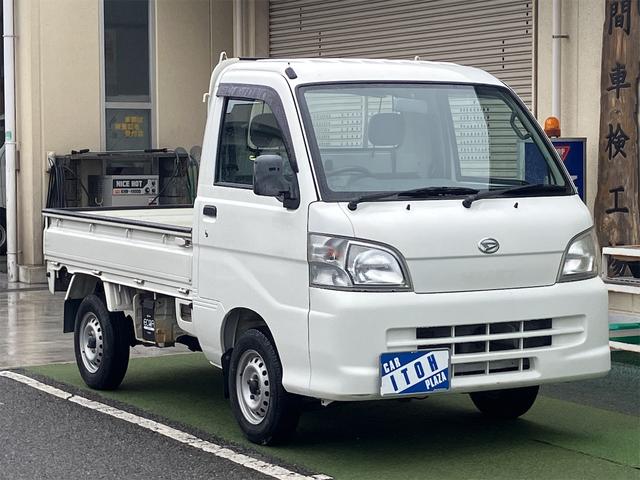 　４ＷＤ　軽トラック　ＭＴ　エアコン　パワーステアリング(3枚目)