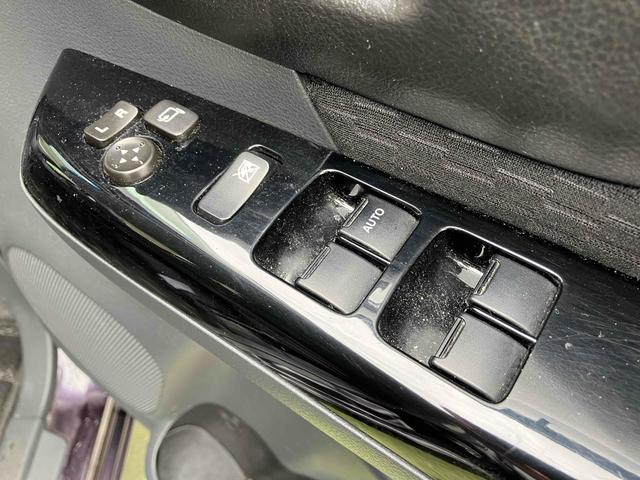 スペーシアカスタム XS 両側スライド・片側電動 TV オートライト HID スマートキー アイドリングストップ 電動格納ミラー ベンチシート CVT 盗難防止システム ABS CD DVD再生 アルミホイール 衝突安全ボディ(33枚目)