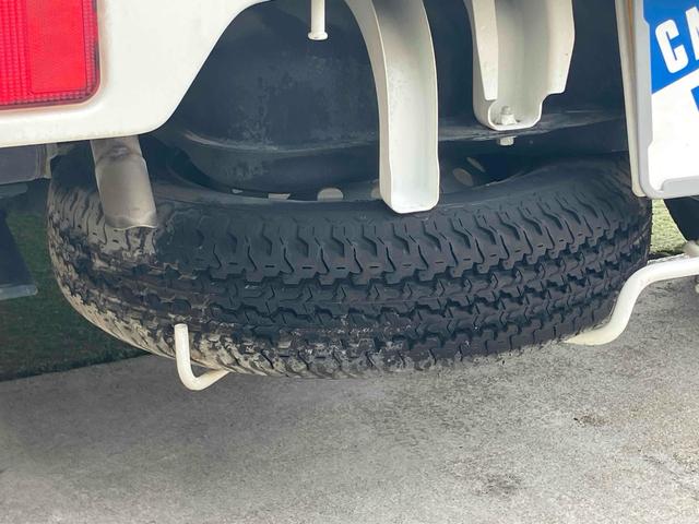 キャリイトラック 　軽トラック　ＭＴ　ＥＴＣ　ナビ　ＴＶ　エアコン　パワーステアリング　運転席エアバッグ　Ｂｌｕｅｔｏｏｔｈ（12枚目）