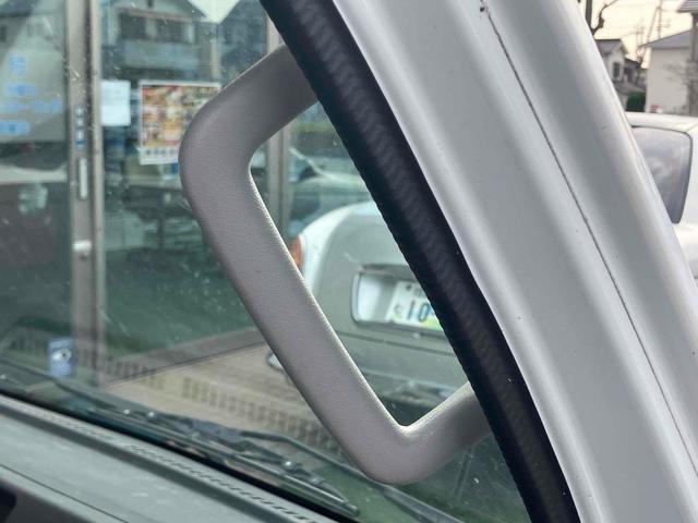 キャリイトラック 　軽トラック　ＭＴ　ＥＴＣ　ナビ　ＴＶ　エアコン　パワーステアリング　運転席エアバッグ　Ｂｌｕｅｔｏｏｔｈ（25枚目）