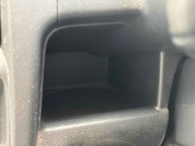 キャリイトラック 　軽トラック　ＭＴ　ＥＴＣ　ナビ　ＴＶ　エアコン　パワーステアリング　運転席エアバッグ　Ｂｌｕｅｔｏｏｔｈ（31枚目）