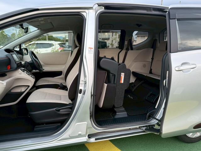 シエンタ Ｘ　禁煙車／純正ナビ／両側スライドドア／テレビ／Ｂｌｕｅｔｏｏｔｈ／フルフラットシート／電動格納ミラー／（27枚目）