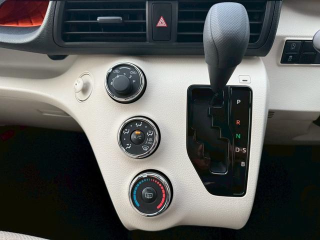 シエンタ Ｘ　禁煙車／純正ナビ／両側スライドドア／テレビ／Ｂｌｕｅｔｏｏｔｈ／フルフラットシート／電動格納ミラー／（31枚目）