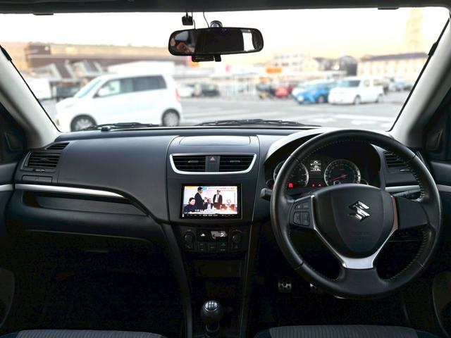 スイフト ＲＳ　５ＭＴ／柿本マフラー／純正ナビ／バックカメラ／フルセグＴＶ／Ｂｌｕｅｔｏｏｔｈ／社外アルミ／プッシュスタート／スマートキー／ステアリングリモコン／ドラレコ（7枚目）