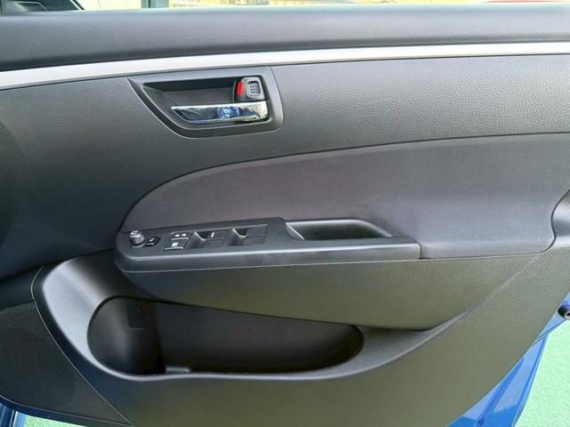 スイフト ＲＳ　５ＭＴ／柿本マフラー／純正ナビ／バックカメラ／フルセグＴＶ／Ｂｌｕｅｔｏｏｔｈ／社外アルミ／プッシュスタート／スマートキー／ステアリングリモコン／ドラレコ（33枚目）