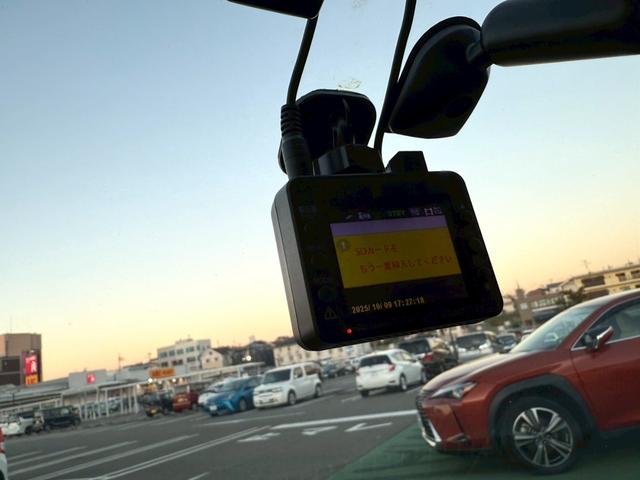 スイフト ＲＳ　５ＭＴ／柿本マフラー／純正ナビ／バックカメラ／フルセグＴＶ／Ｂｌｕｅｔｏｏｔｈ／社外アルミ／プッシュスタート／スマートキー／ステアリングリモコン／ドラレコ（40枚目）