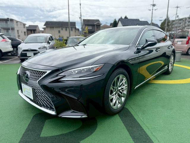 ＬＳ ＬＳ５００ｈ　Ｉパッケージ　禁煙車／サンルーフ／黒本革シート／ＢＳＭ／ＨＵＤ／シートヒーター／シートエアコン／純正ナビ／全方位カメラ／純正１９インチＡＷ／パワーシート／パワーバックドア／アダプティブクルーズコントロール／ＥＴＣ（9枚目）