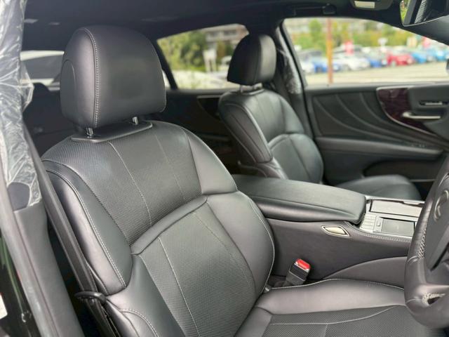 ＬＳ ＬＳ５００ｈ　Ｉパッケージ　禁煙車／サンルーフ／黒本革シート／ＢＳＭ／ＨＵＤ／シートヒーター／シートエアコン／純正ナビ／全方位カメラ／純正１９インチＡＷ／パワーシート／パワーバックドア／アダプティブクルーズコントロール／ＥＴＣ（16枚目）