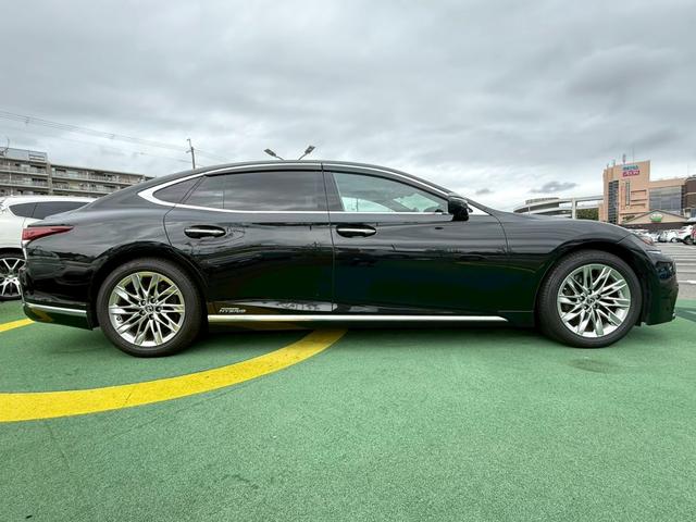 ＬＳ ＬＳ５００ｈ　Ｉパッケージ　禁煙車／サンルーフ／黒本革シート／ＢＳＭ／ＨＵＤ／シートヒーター／シートエアコン／純正ナビ／全方位カメラ／純正１９インチＡＷ／パワーシート／パワーバックドア／アダプティブクルーズコントロール／ＥＴＣ（18枚目）