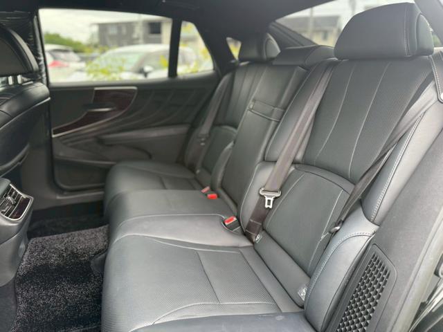 ＬＳ ＬＳ５００ｈ　Ｉパッケージ　禁煙車／サンルーフ／黒本革シート／ＢＳＭ／ＨＵＤ／シートヒーター／シートエアコン／純正ナビ／全方位カメラ／純正１９インチＡＷ／パワーシート／パワーバックドア／アダプティブクルーズコントロール／ＥＴＣ（46枚目）