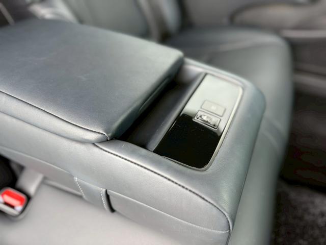 ＬＳ ＬＳ５００ｈ　Ｉパッケージ　禁煙車／サンルーフ／黒本革シート／ＢＳＭ／ＨＵＤ／シートヒーター／シートエアコン／純正ナビ／全方位カメラ／純正１９インチＡＷ／パワーシート／パワーバックドア／アダプティブクルーズコントロール／ＥＴＣ（47枚目）