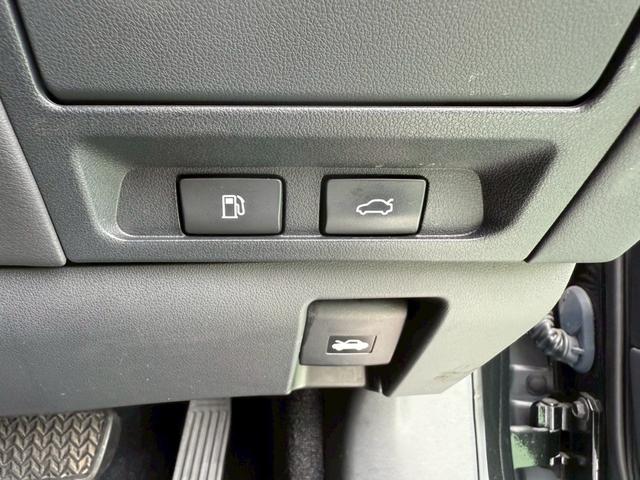 ＬＳ ＬＳ５００ｈ　Ｉパッケージ　禁煙車／サンルーフ／黒本革シート／ＢＳＭ／ＨＵＤ／シートヒーター／シートエアコン／純正ナビ／全方位カメラ／純正１９インチＡＷ／パワーシート／パワーバックドア／アダプティブクルーズコントロール／ＥＴＣ（49枚目）