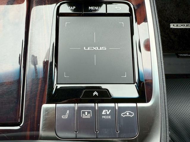 ＬＳ ＬＳ５００ｈ　Ｉパッケージ　禁煙車／サンルーフ／黒本革シート／ＢＳＭ／ＨＵＤ／シートヒーター／シートエアコン／純正ナビ／全方位カメラ／純正１９インチＡＷ／パワーシート／パワーバックドア／アダプティブクルーズコントロール／ＥＴＣ（58枚目）