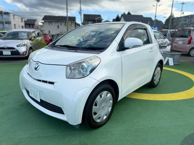 ｉＱ １００Ｇ　禁煙車／プッシュスタート／スマートキー／地デジナビ／ＥＴＣ／横滑り防止／電動格納ミラー／（10枚目）