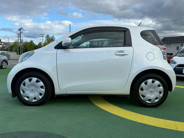 ｉＱ １００Ｇ　禁煙車／プッシュスタート／スマートキー／地デジナビ／ＥＴＣ／横滑り防止／電動格納ミラー／（14枚目）