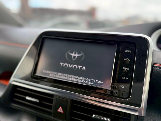 シエンタ ハイブリッドＧ　禁煙車／両側パワースライドドア／純正ＡＷ／純正ナビ／ステアリングリモコン／シートヒーター／トヨタセーフティーサポート／ビルトインＥＴＣ（5枚目）