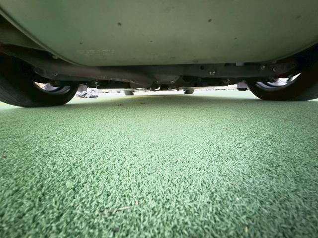 BRZ R 6MT/ワンオーナー/禁煙車/ENEEPETAL車高調/純正ナビ/TRDパフォーマンスダンパー/TRDタワーバー/バックカメラ/フルセグTV/ETC/Bluetooth/キーレス/純正アルミホイール/(41枚目)