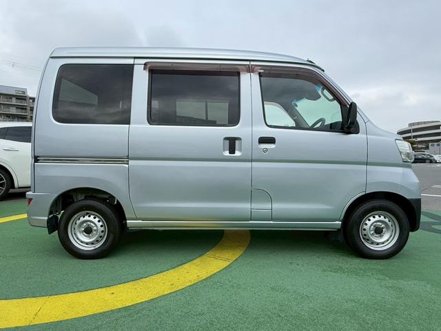 ハイゼットカーゴ DX SAIII 禁煙車/パワーウィンドウ/キーレス/アイドリングストップ/衝突軽減ブレーキ/横滑り防止/オートライト/キーレス/両側スライドドア/(78枚目)