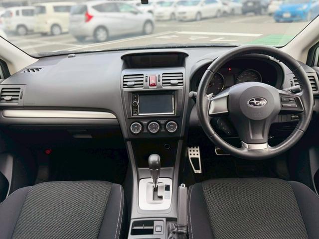 ＸＶ ２．０ｉ　禁煙車／ルーフレーン／純正アルミホイール／パドルシフト／ナビ／ワンセグ／ＣＤ／ＤＶＤ／キーレス／ＥＴＣ／クルーズコントロール／（4枚目）