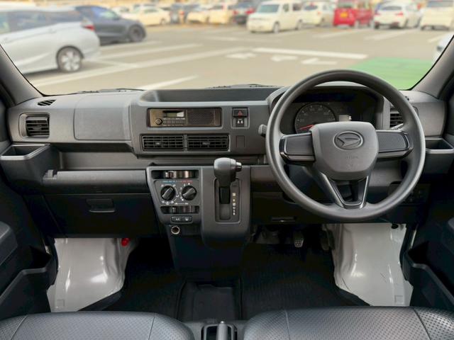 ハイゼットカーゴ スペシャル　禁煙車／ワンオーナー／前後ドラレコ／スマートアシスト／ソナー／フラットシート／パワーウィンドウ／（3枚目）