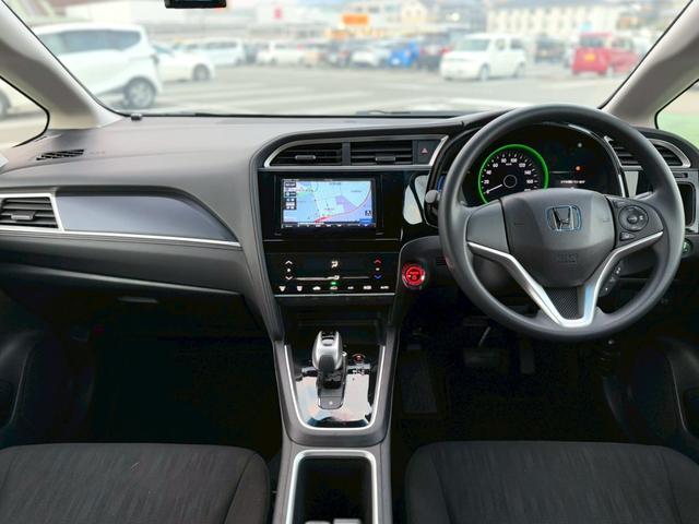 シャトル ハイブリッド ホンダセンシング ホンダセンシング/メモリーナビ/バックカメラ/Bluetooth/アダプティブクルーズコントロール/前後ドラレコ/ETC/プッシュスタート/スマートキー/(4枚目)