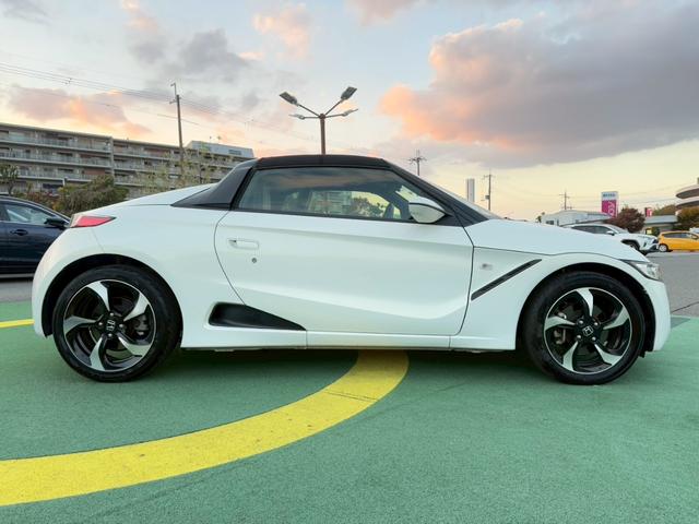 Ｓ６６０ α　６ＭＴ／ハーフレザーシート／禁煙車／ディスプレイオーディオ／オープンカー／純正アルミホイール／クルコン／オープンカー／ＥＴＣ／バックカメラ／プッシュスタート／スマートキー／（12枚目）