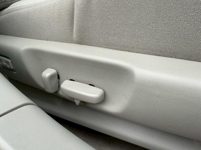 ウィンダム ２．５Ｇ　禁煙車／ユーザー買取り／パワーシート／ＥＴＣ／社外アルミホイール／（6枚目）