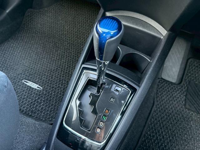 カローラアクシオ ハイブリッドＧ　禁煙車／純正ナビ／フルセグＴＶ／Ｂｌｕｅｔｏｏｔｈ／バックカメラ／ＥＴＣ／回転シート／プッシュスタート／スマートキー／ステアリングリモコン／スペアキー／ＤＶＤ再生（20枚目）