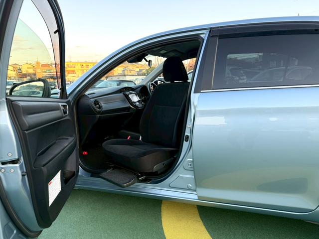 カローラアクシオ ハイブリッドＧ　禁煙車／純正ナビ／フルセグＴＶ／Ｂｌｕｅｔｏｏｔｈ／バックカメラ／ＥＴＣ／回転シート／プッシュスタート／スマートキー／ステアリングリモコン／スペアキー／ＤＶＤ再生（28枚目）